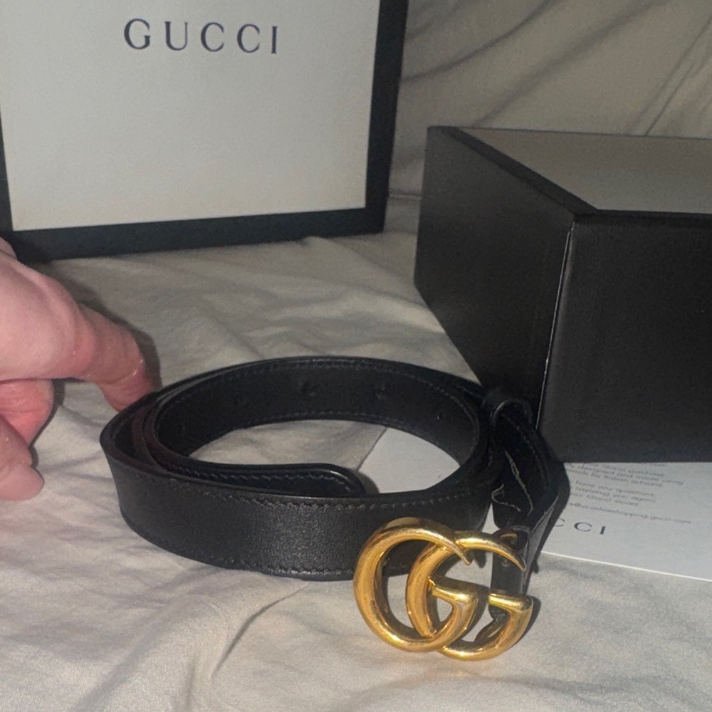 Gucci Black Leather marmont thin Belt with Gold GG Emblem